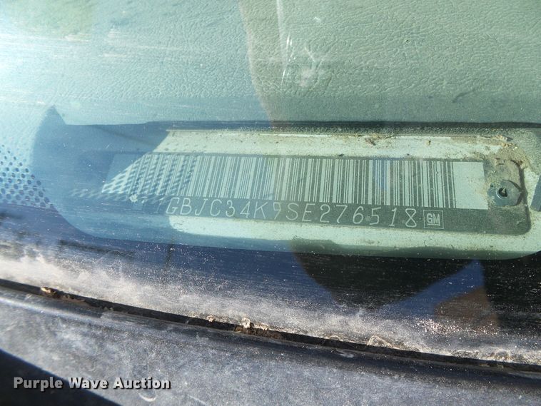 image for item DH4800 1995 Chevrolet C3500 bucket truck