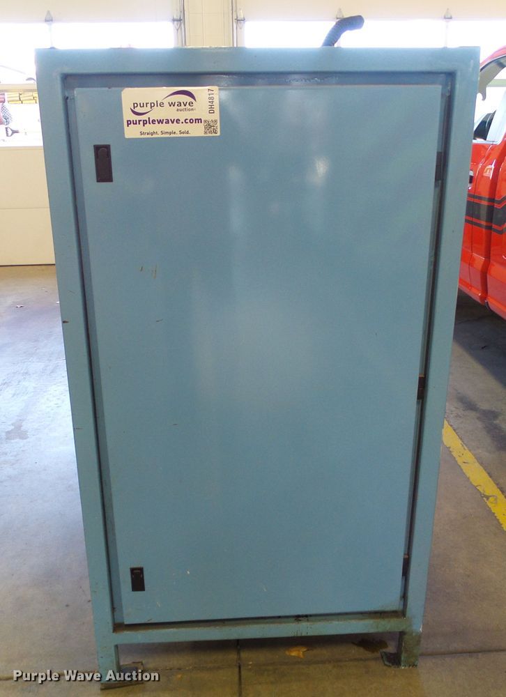 image for item DH4817 Mako BAC-08H breathing air center