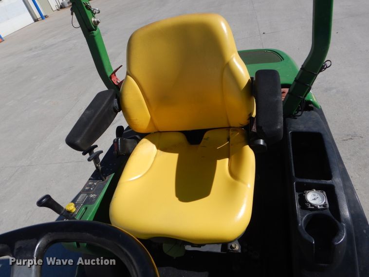 image for item DH6408 2008 John Deere 1565 Series II lawn mower