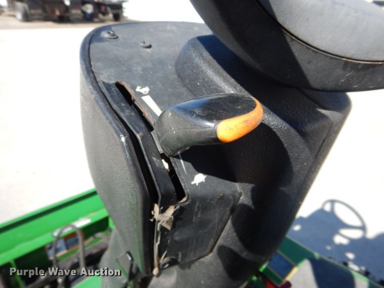 image for item DH6408 2008 John Deere 1565 Series II lawn mower
