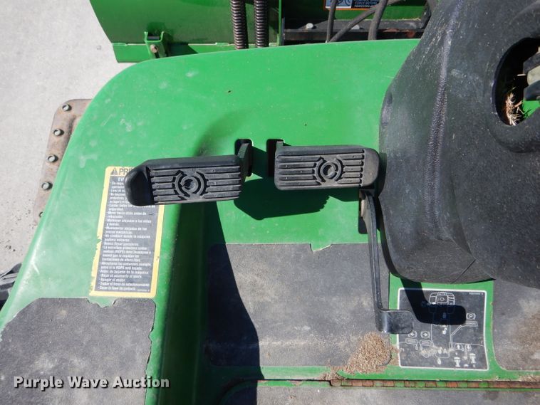 image for item DH6408 2008 John Deere 1565 Series II lawn mower