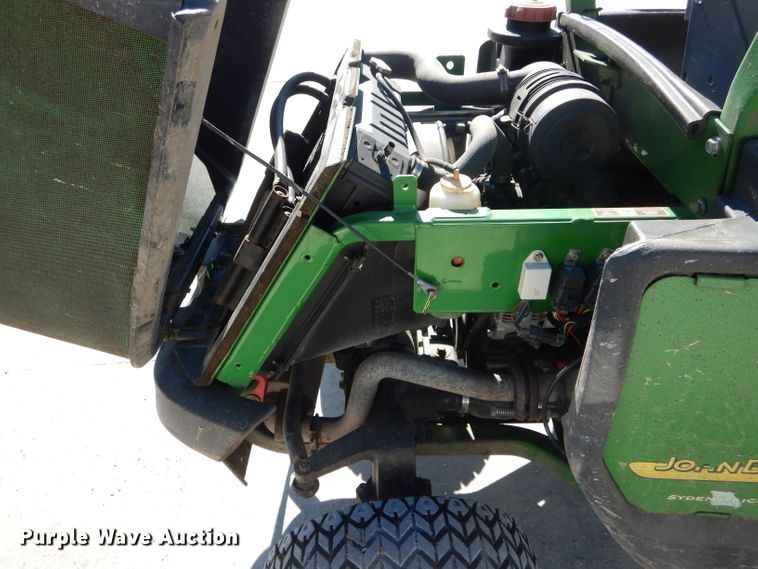 image for item DH6408 2008 John Deere 1565 Series II lawn mower