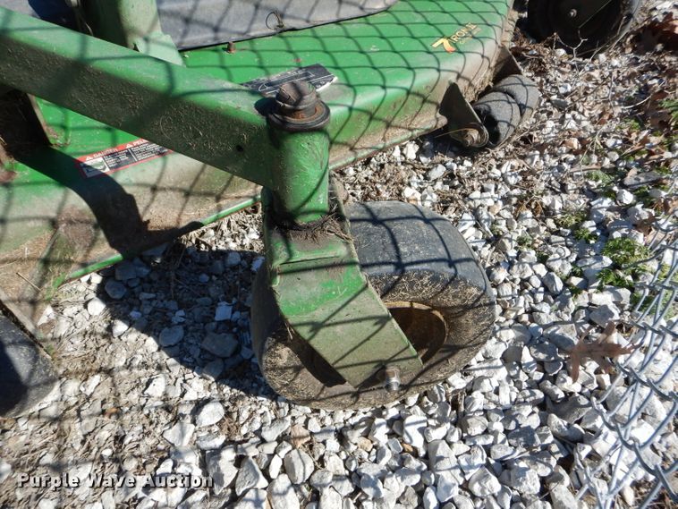 image for item DH6408 2008 John Deere 1565 Series II lawn mower