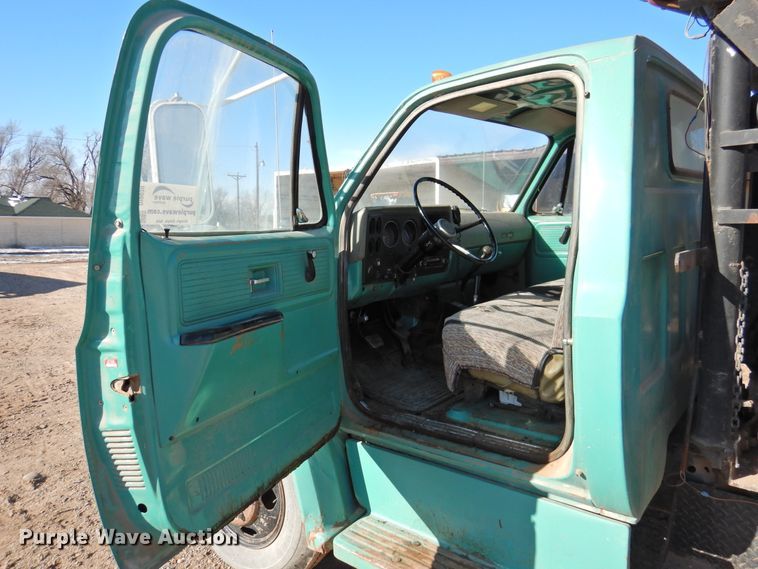 image for item DI0030 1974 Chevrolet C60 winch truck