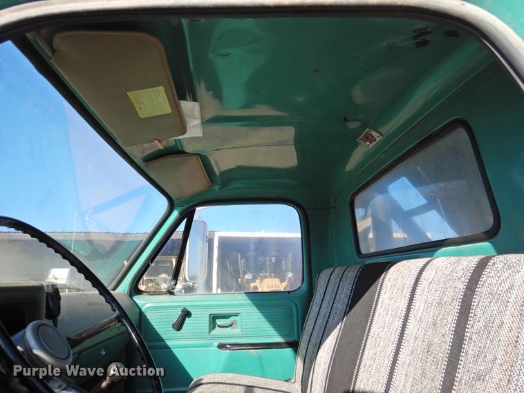 image for item DI0030 1974 Chevrolet C60 winch truck