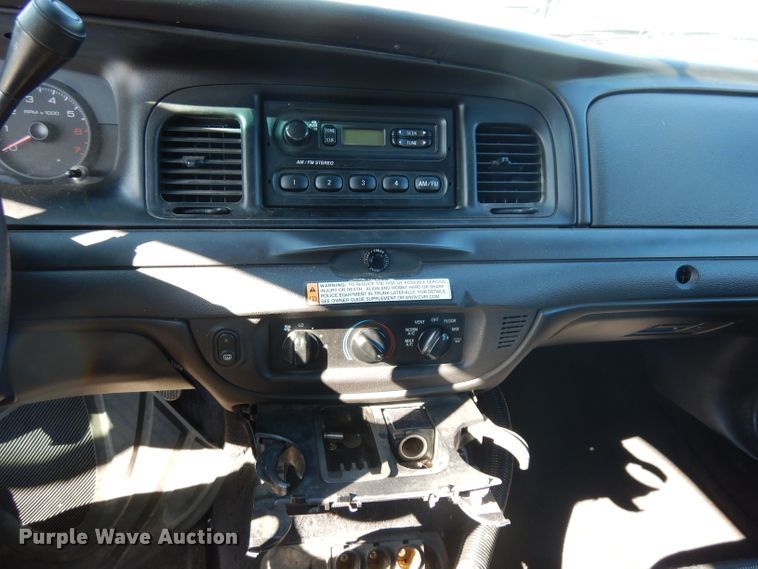 image for item ER9900 2010 Ford Crown Victoria Police Interceptor