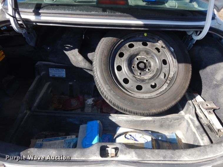 image for item ER9900 2010 Ford Crown Victoria Police Interceptor