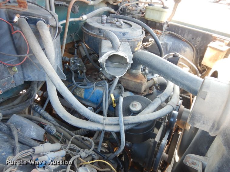 image for item ER9902 1986 Ford F700 dump truck