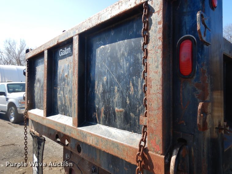 image for item ER9902 1986 Ford F700 dump truck