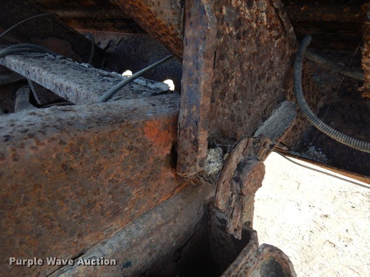 image for item ER9902 1986 Ford F700 dump truck