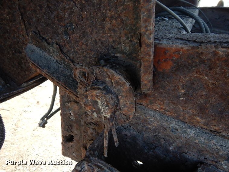 image for item ER9902 1986 Ford F700 dump truck