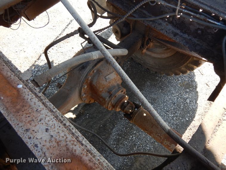 image for item ER9902 1986 Ford F700 dump truck