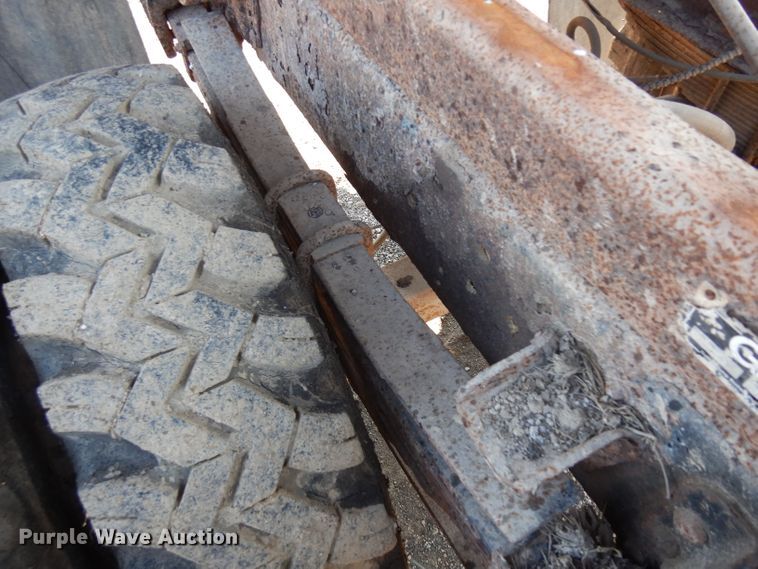 image for item ER9902 1986 Ford F700 dump truck