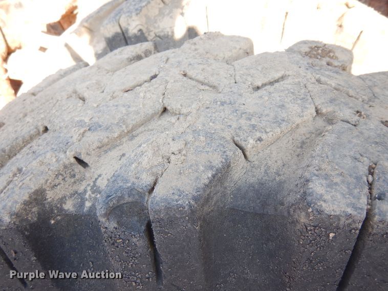 image for item ER9902 1986 Ford F700 dump truck