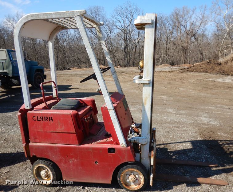 image for item ER9904 Clark 1632033 forklift