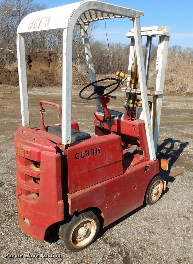 image for item ER9904 Clark 1632033 forklift