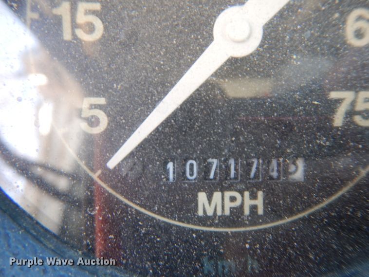 image for item ER9908 1995 Ford L8000 dump truck