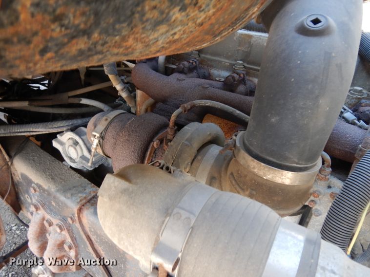 image for item ER9908 1995 Ford L8000 dump truck