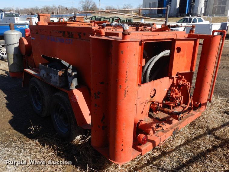 image for item ER9909 Rosco RS400 crack sealer