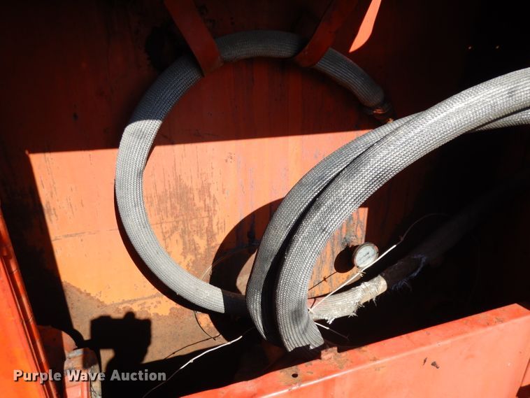 image for item ER9909 Rosco RS400 crack sealer