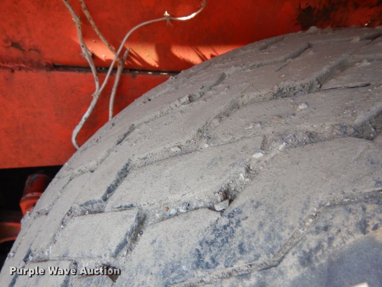 image for item ER9909 Rosco RS400 crack sealer