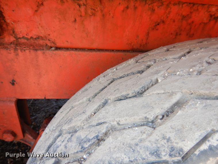 image for item ER9909 Rosco RS400 crack sealer