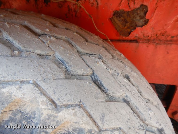 image for item ER9909 Rosco RS400 crack sealer