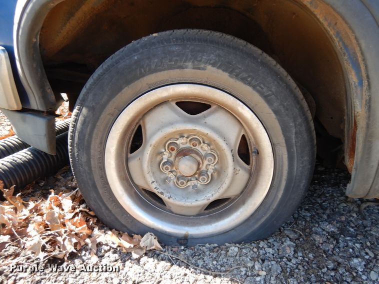 image for item ER9916 1992 Dodge Dakota Club Cab pickup truck