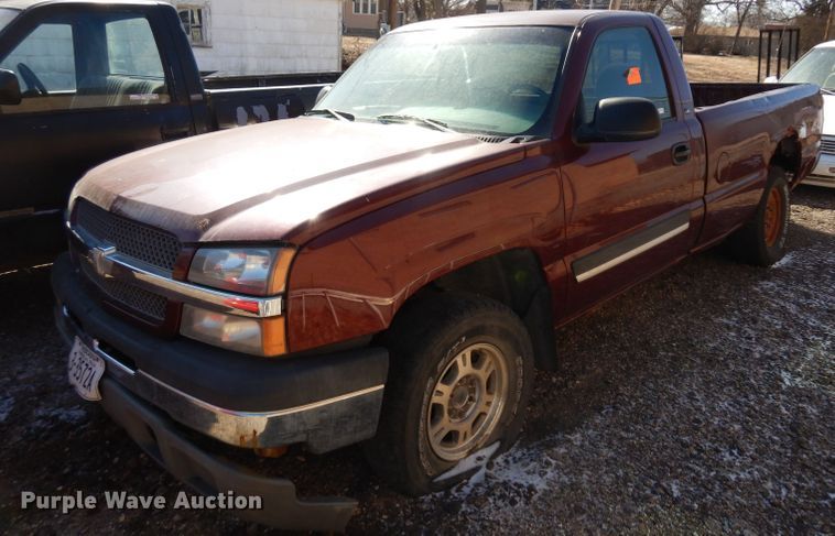 image for item ER9918 2003 Chevrolet Silverado 1500 pickup truck