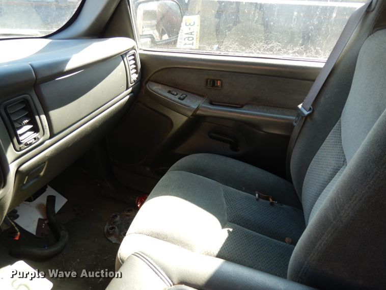 image for item ER9918 2003 Chevrolet Silverado 1500 pickup truck