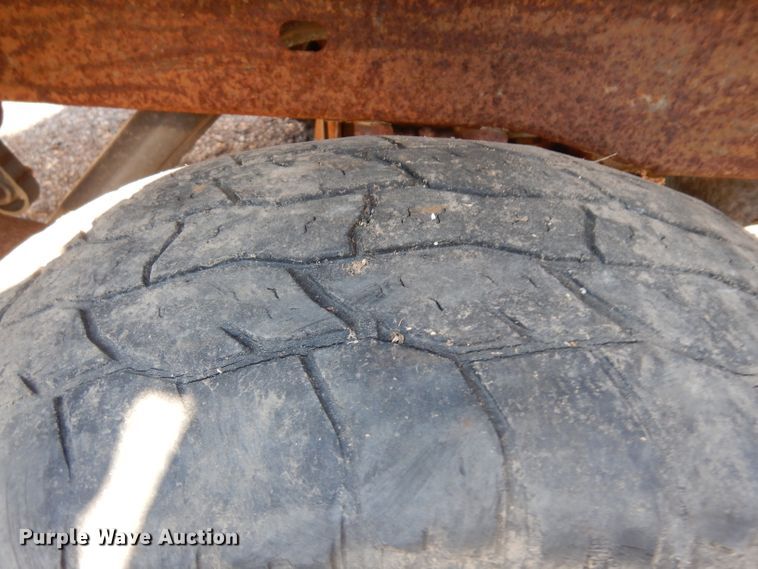 image for item ER9918 2003 Chevrolet Silverado 1500 pickup truck