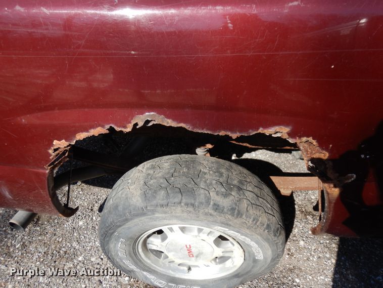 image for item ER9918 2003 Chevrolet Silverado 1500 pickup truck