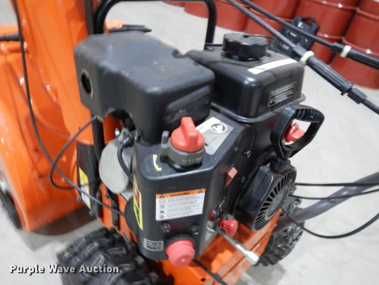 image for item ER9922 Husqvarna ST224 snow blower