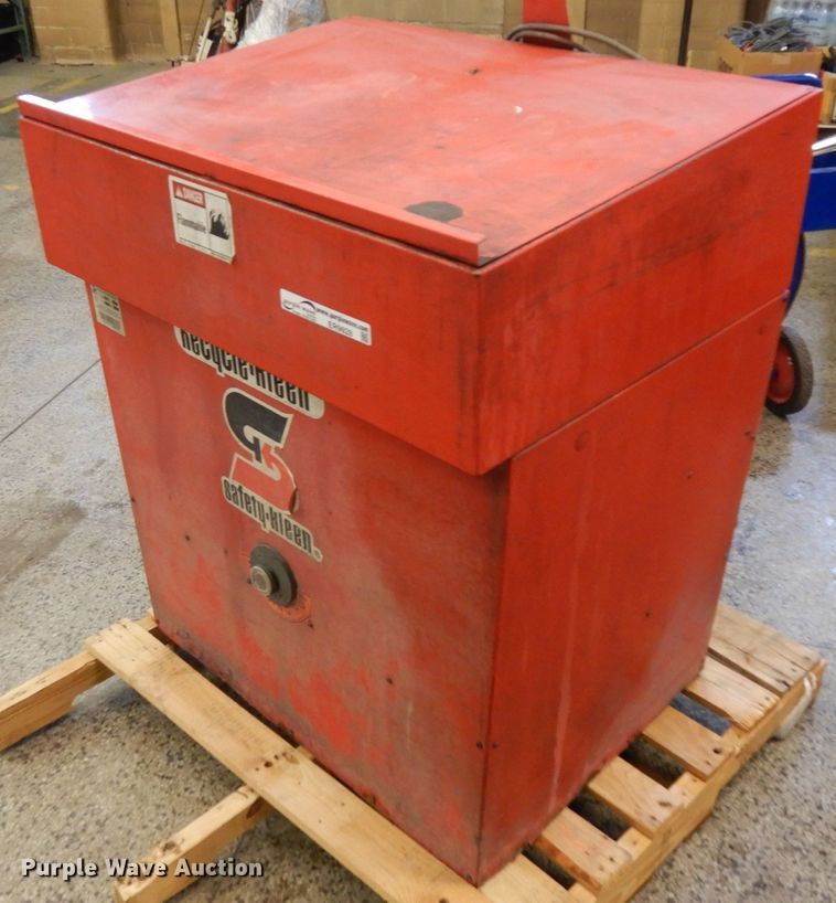 SafetyKleen parts washer in Lincoln, NE Item ER9928 sold Purple Wave