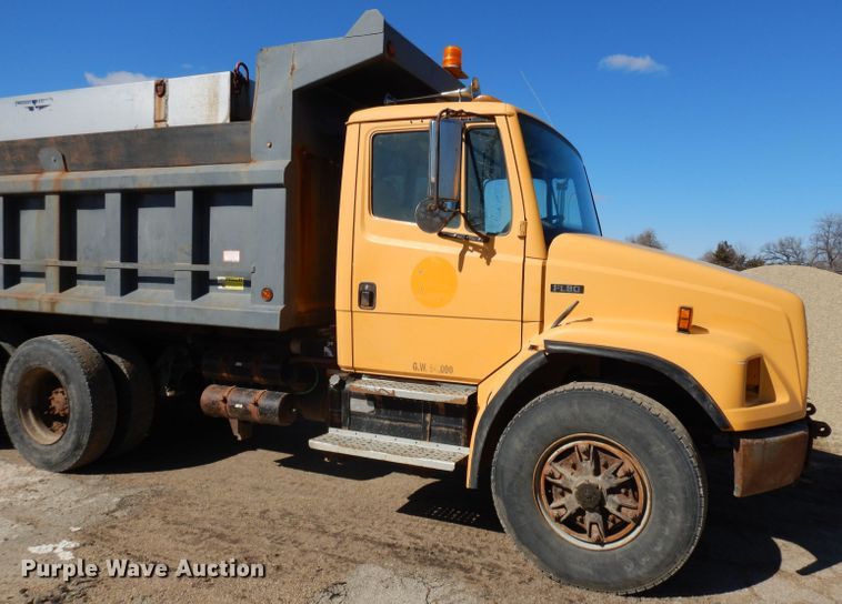 image for item ER9959 1995 Freightliner FL80 dump truck