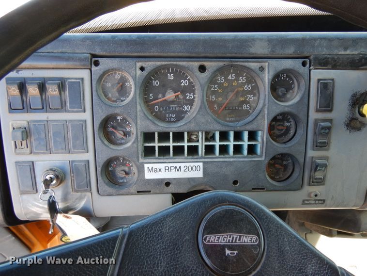 image for item ER9959 1995 Freightliner FL80 dump truck