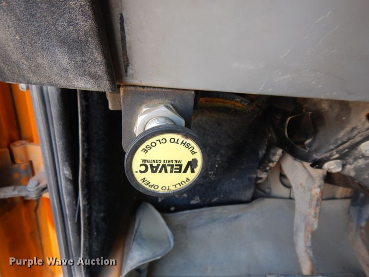 image for item ER9959 1995 Freightliner FL80 dump truck