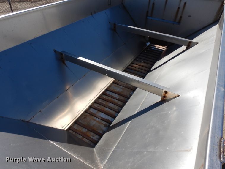 image for item ER9959 1995 Freightliner FL80 dump truck