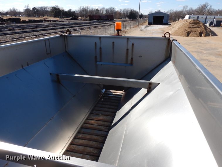 image for item ER9959 1995 Freightliner FL80 dump truck