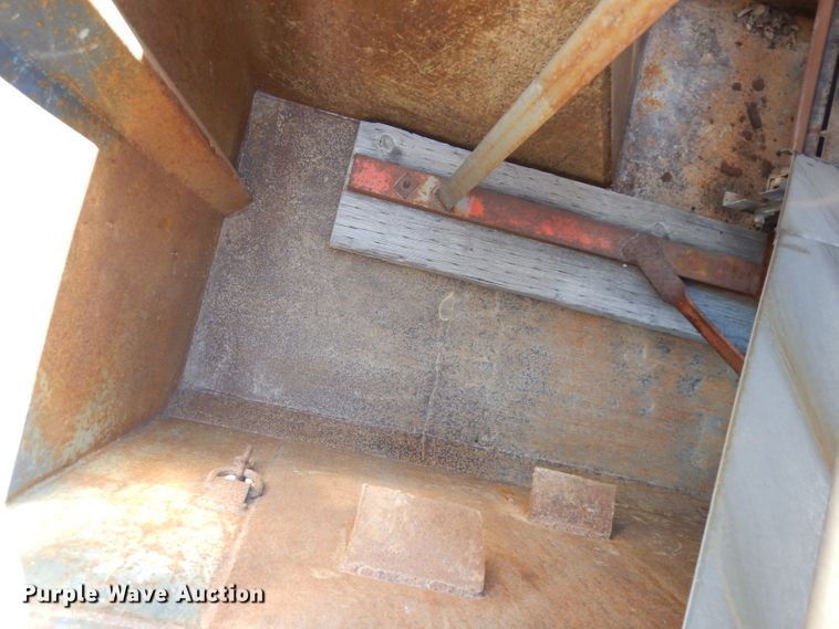 image for item ER9959 1995 Freightliner FL80 dump truck