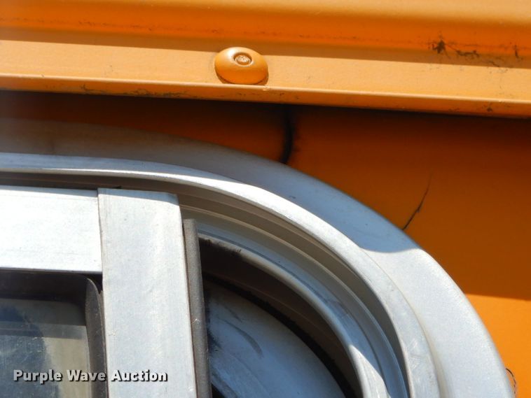 image for item FC9833 1995 International 3800 school bus