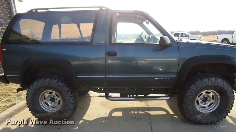 image for item FD9368 1992 Chevrolet K1500 Blazer SUV