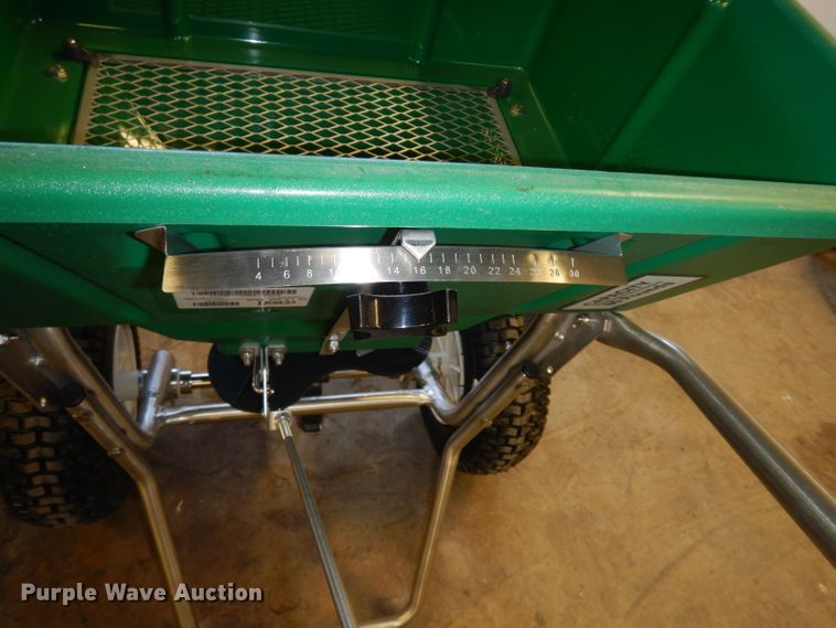 Lesco spreader in Prairie Village, KS Item FD9819 for sale Purple Wave