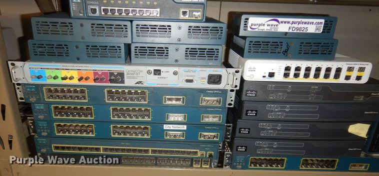 image for item FD9825 Approximately 33 routers