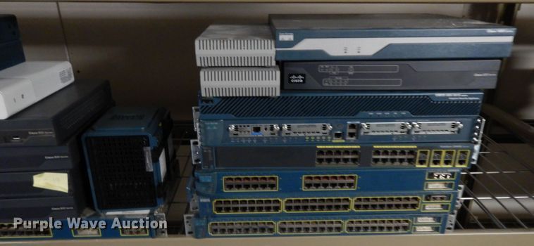 image for item FD9825 Approximately 33 routers