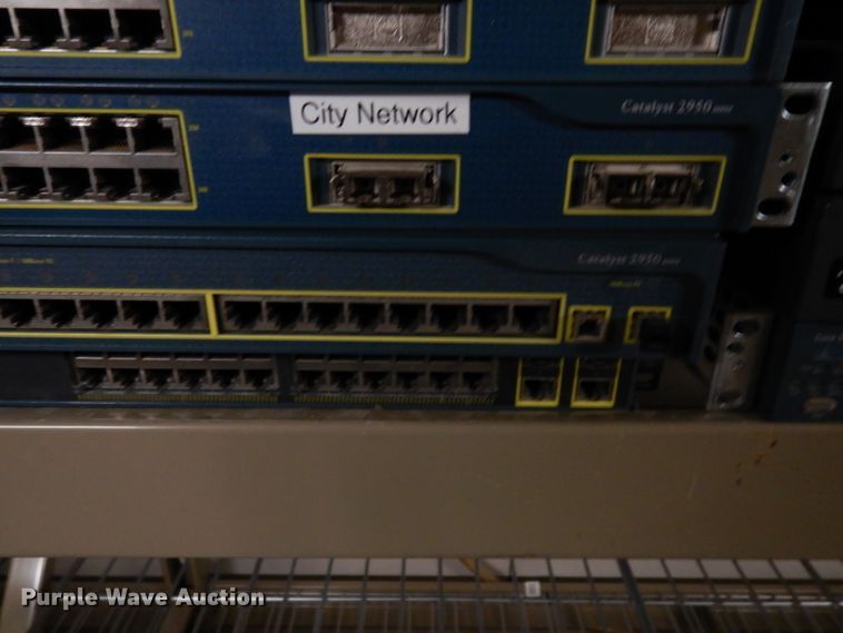 image for item FD9825 Approximately 33 routers