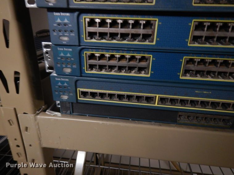 image for item FD9825 Approximately 33 routers