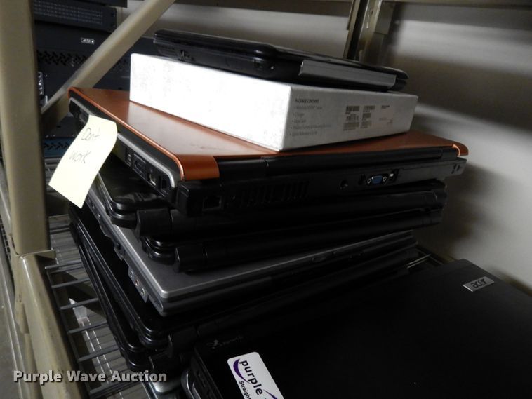 image for item FD9826 Approximately 39 laptops