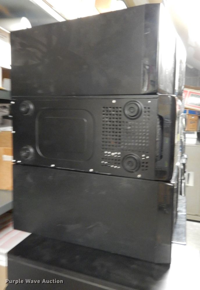 image for item FD9827 (24) Asus six-core CPUs