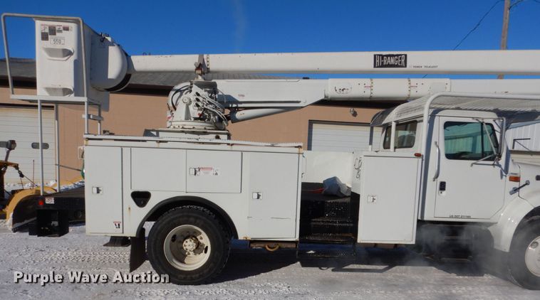image for item FU9215 1999 International 4700 bucket truck